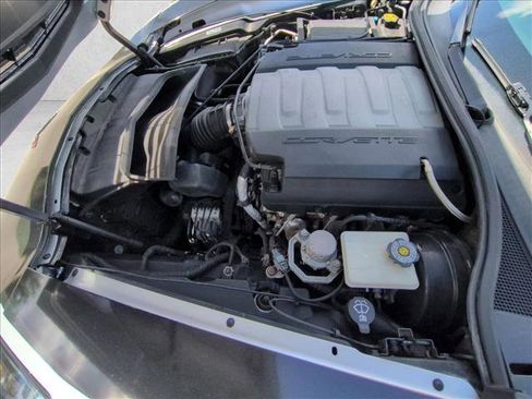 Used 2017 Chevrolet Corvette Stingray Coupe w/ Carbon Flash Badge Package image 17