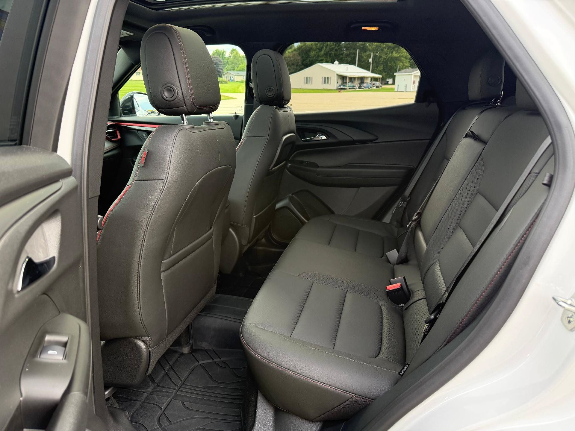 Certified 2024 Chevrolet TrailBlazer RS w/ Convenience Package AWD/4WD image 12