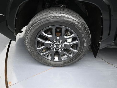 Used 2023 Toyota Tundra Platinum image 21