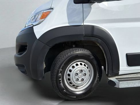 Used 2025 RAM ProMaster 2500 w/ U-Haul Equipment Group FWD image 30
