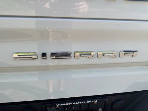 Used 2023 GMC Sierra 1500 Elevation w/ X31 Off-Road Package AWD/4WD image 18