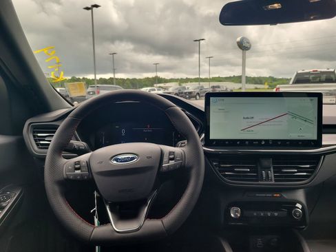 New 2025 Ford Escape ST-Line w/ Equipment Group 301A image 23