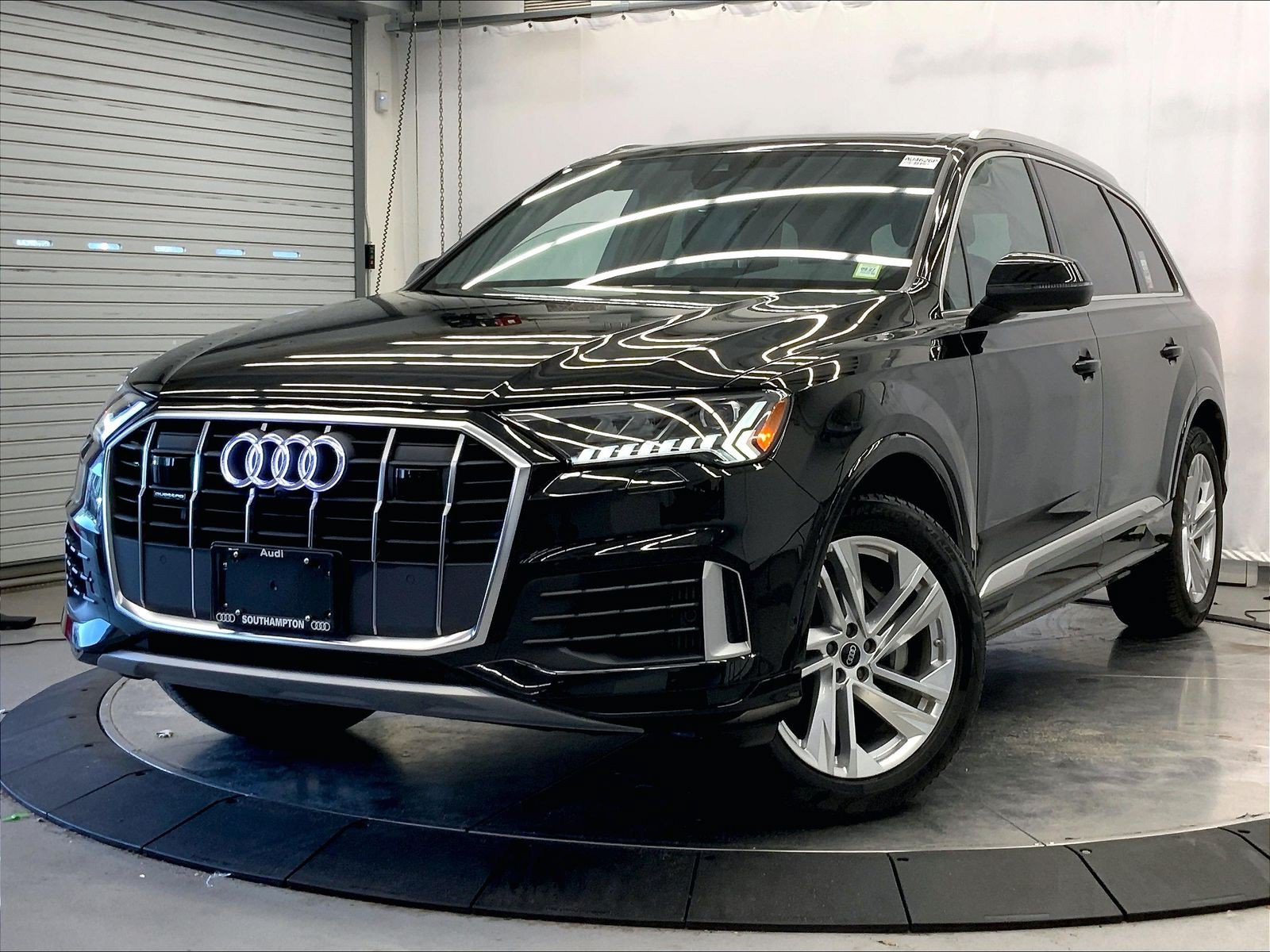 Certified 2023 Audi Q7 2.0T Premium Plus w/ Premium Plus Package AWD/4WD image 11