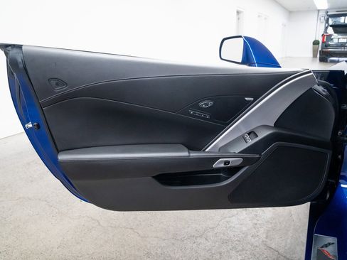Used 2017 Chevrolet Corvette Stingray Coupe image 14