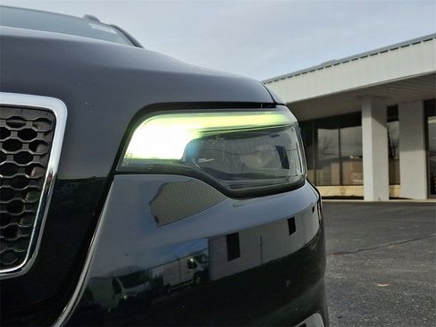 Used 2022 Jeep Cherokee Limited w/ Elite Package image 9