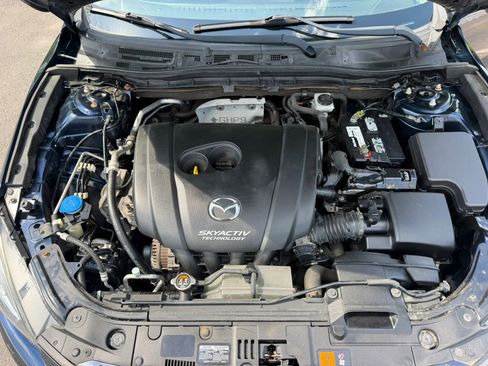 Used 2014 MAZDA MAZDA3 i Touring w/ Technology Package FWD image 37