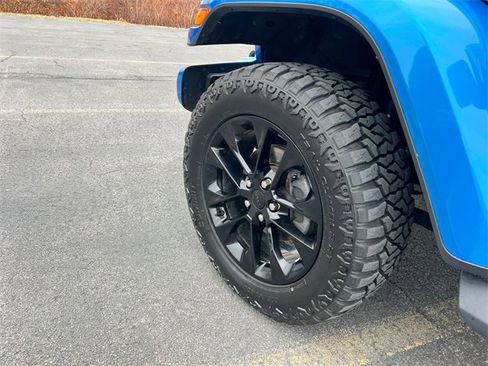 Used 2022 Jeep Gladiator Overland image 33