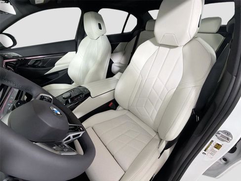 New 2026 BMW 530i w/ M Sport Package RWD image 22