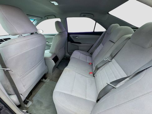 Used 2016 Toyota Camry LE FWD image 15