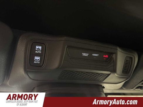 Used 2024 Jeep Wrangler Willys image 21