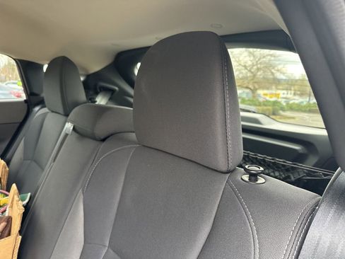 Used 2025 Subaru Crosstrek 2.0i Premium image 41