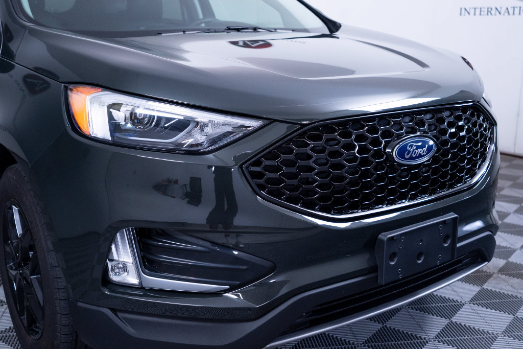 Used 2023 Ford Edge SEL w/ Convenience Package AWD/4WD image 13