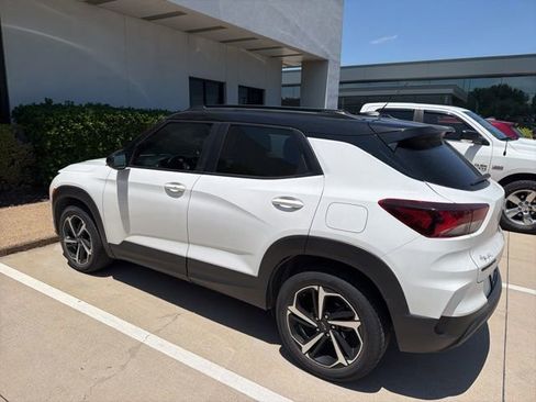 Certified 2023 Chevrolet TrailBlazer RS w/ Convenience Package FWD image 4