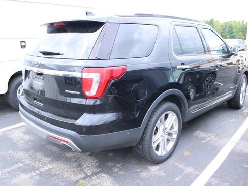 Used 2016 Ford Explorer Limited w/ Equipment Group 301A FWD image 5