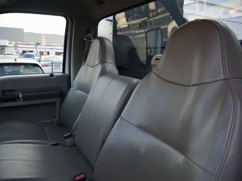 Used 2008 Ford F550 2WD Regular Cab Super Duty image 22