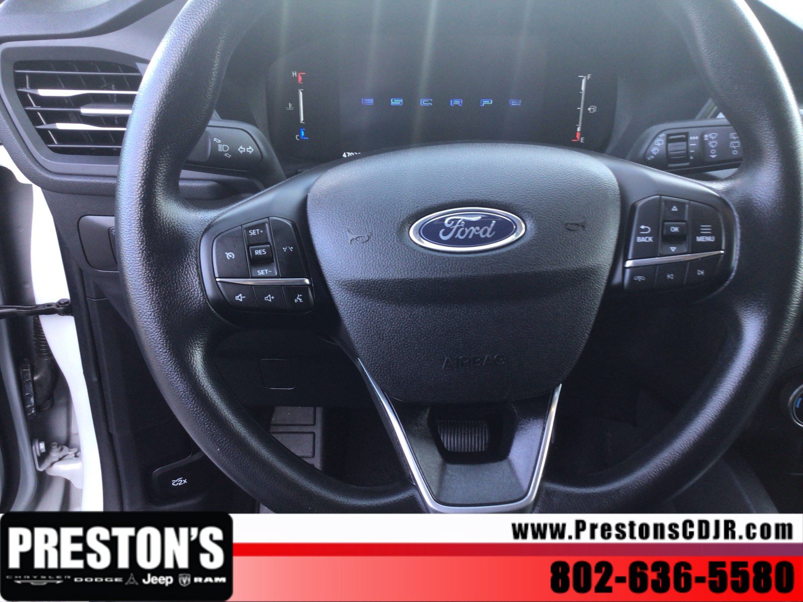 Used 2025 Ford Escape Active AWD/4WD image 12
