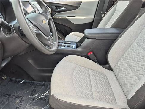 Used 2023 Chevrolet Equinox LS FWD image 16