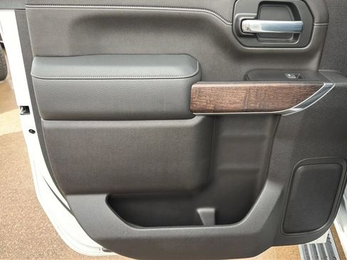 Used 2022 GMC Sierra 2500 Denali w/ Denali Ultimate Package image 12