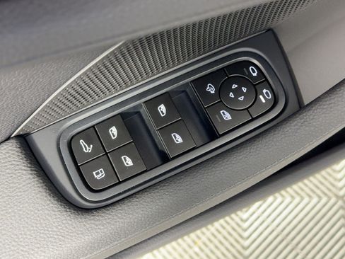 Used 2026 Porsche Panamera 4 AWD/4WD image 13
