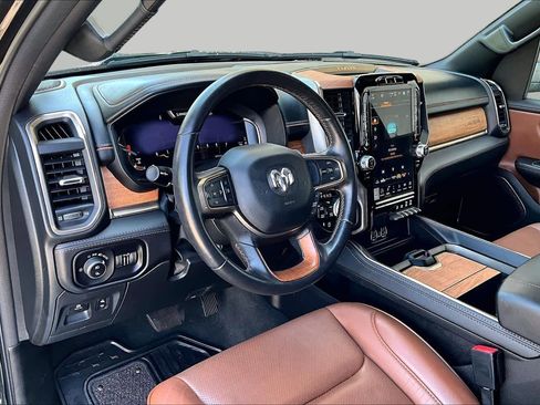 Used 2023 RAM 1500 Limited w/ Body Color Bumper Group AWD/4WD image 18