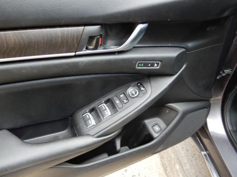 Used 2021 Honda Accord EX-L image 19