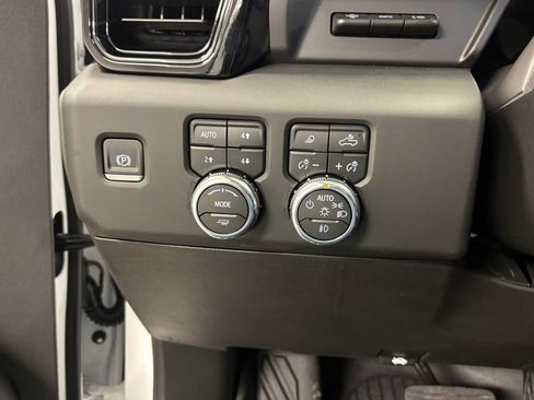 New 2026 GMC Sierra 1500 AT4 w/ AT4 Premium Package image 29
