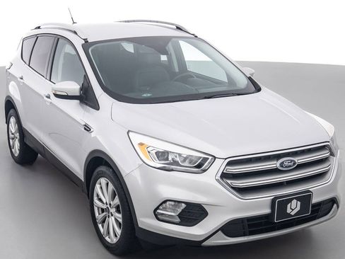 Used 2017 Ford Escape Titanium FWD image 1