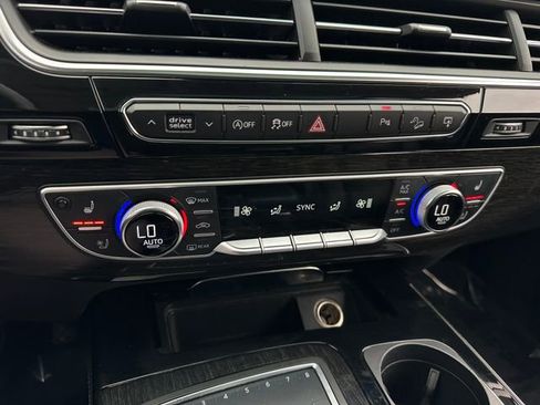 Used 2017 Audi Q7 3.0T Prestige image 23