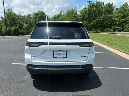 Used 2023 Jeep Grand Cherokee Limited AWD/4WD image 5