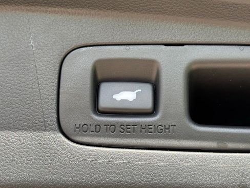 Used 2024 Honda CR-V EX-L image 7