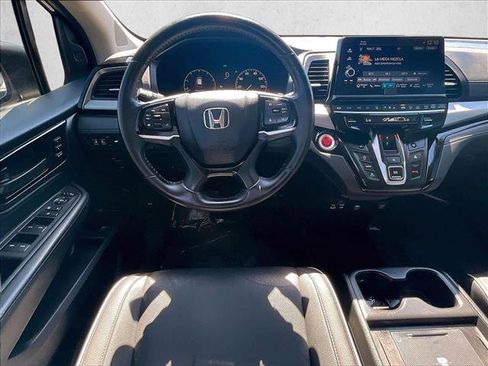 Used 2025 Honda Odyssey Touring image 5