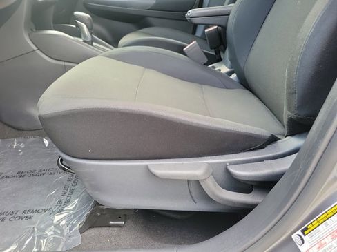 Used 2025 Nissan Kicks Play S FWD image 15