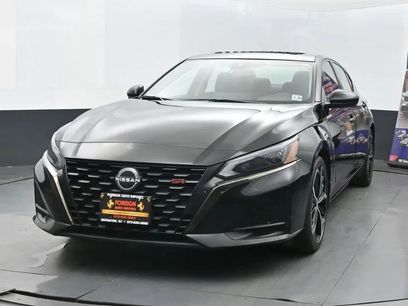 Used 2023 Nissan Altima 2.5 SR w/ SR Premium Package