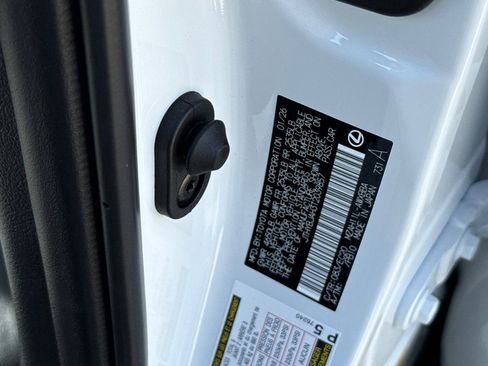 New 2026 Lexus UX 300h FWD image 15