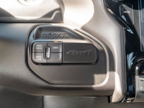 Used 2022 RAM 2500 Laramie AWD/4WD image 31
