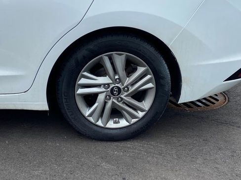 Used 2020 Hyundai Elantra Value Edition image 9