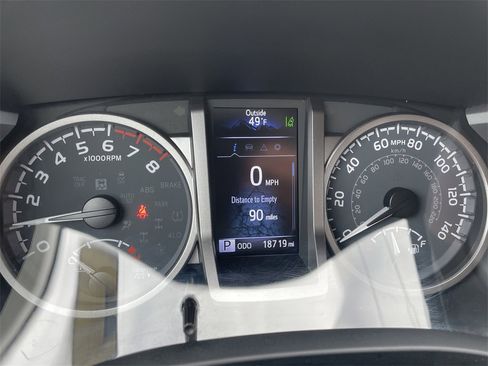 Used 2023 Toyota Tacoma SR5 image 17