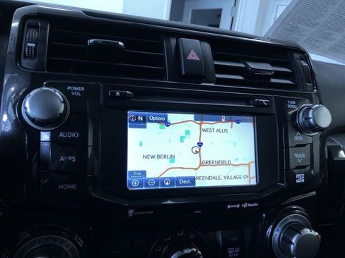 Used 2017 Toyota 4Runner TRD Off-Road Premium image 32