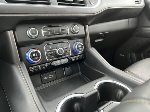 Used 2023 GMC Yukon AT4 w/ AT4 Premium Package image 33