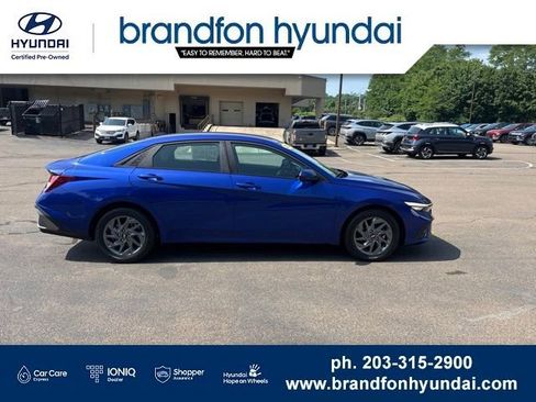 Used 2024 Hyundai Elantra SEL FWD image 7