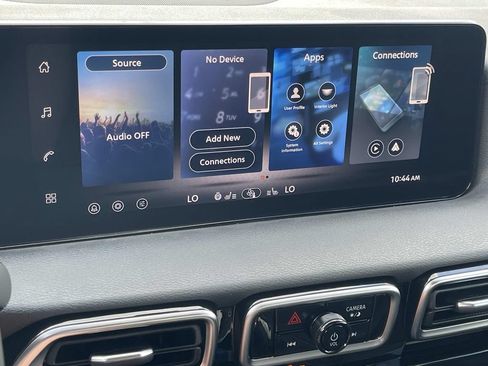 New 2026 Nissan Sentra SR w/ SR Premium Package FWD image 25