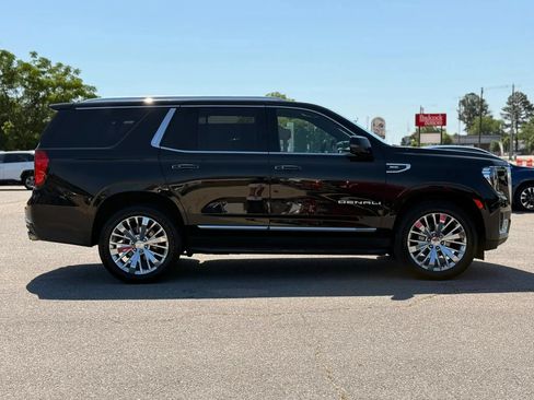 Used 2021 GMC Yukon Denali AWD/4WD image 5