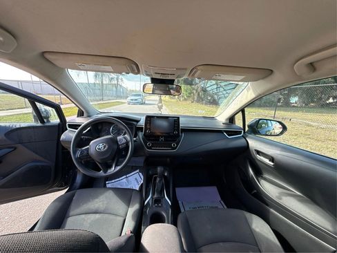 Used 2021 Toyota Corolla LE FWD image 22
