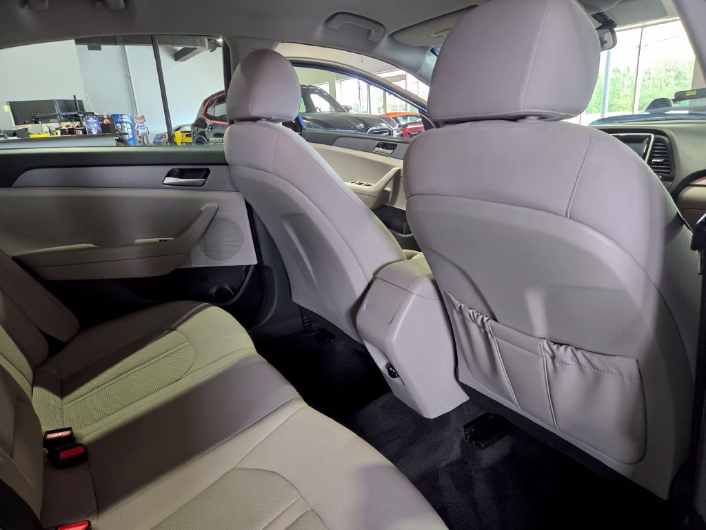 Used 2018 Hyundai Sonata SE FWD image 18