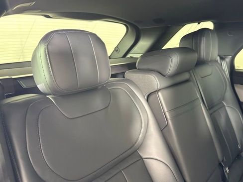 Used 2026 Land Rover Range Rover Sport SE AWD/4WD image 29