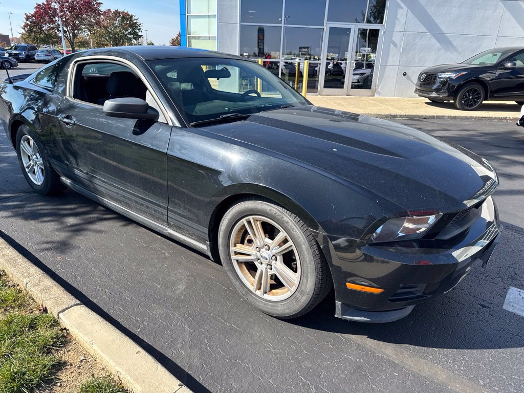Used 2012 Ford Mustang Coupe RWD image 3