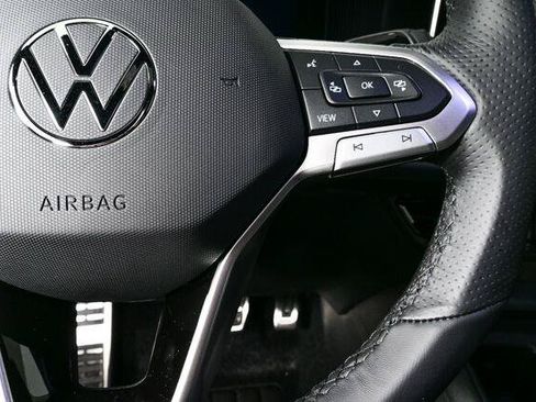New 2026 Volkswagen Tiguan SE R-Line FWD image 10
