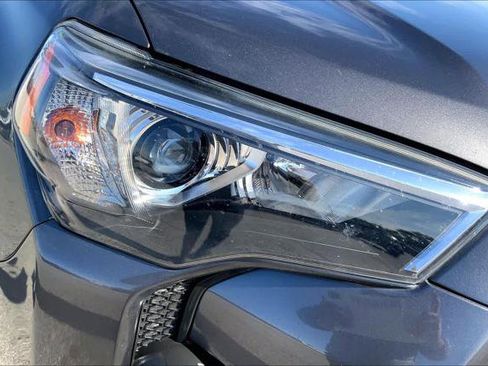 Certified 2022 Toyota 4Runner SR5 Premium image 26