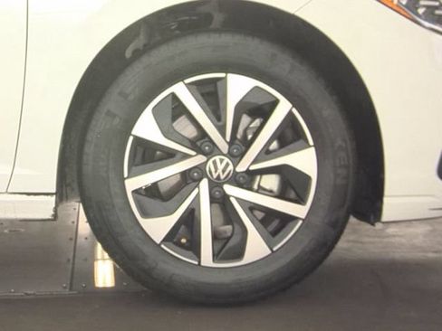 Used 2025 Volkswagen Jetta S FWD image 19
