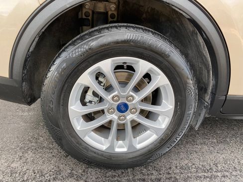 Used 2020 Ford Escape S image 23